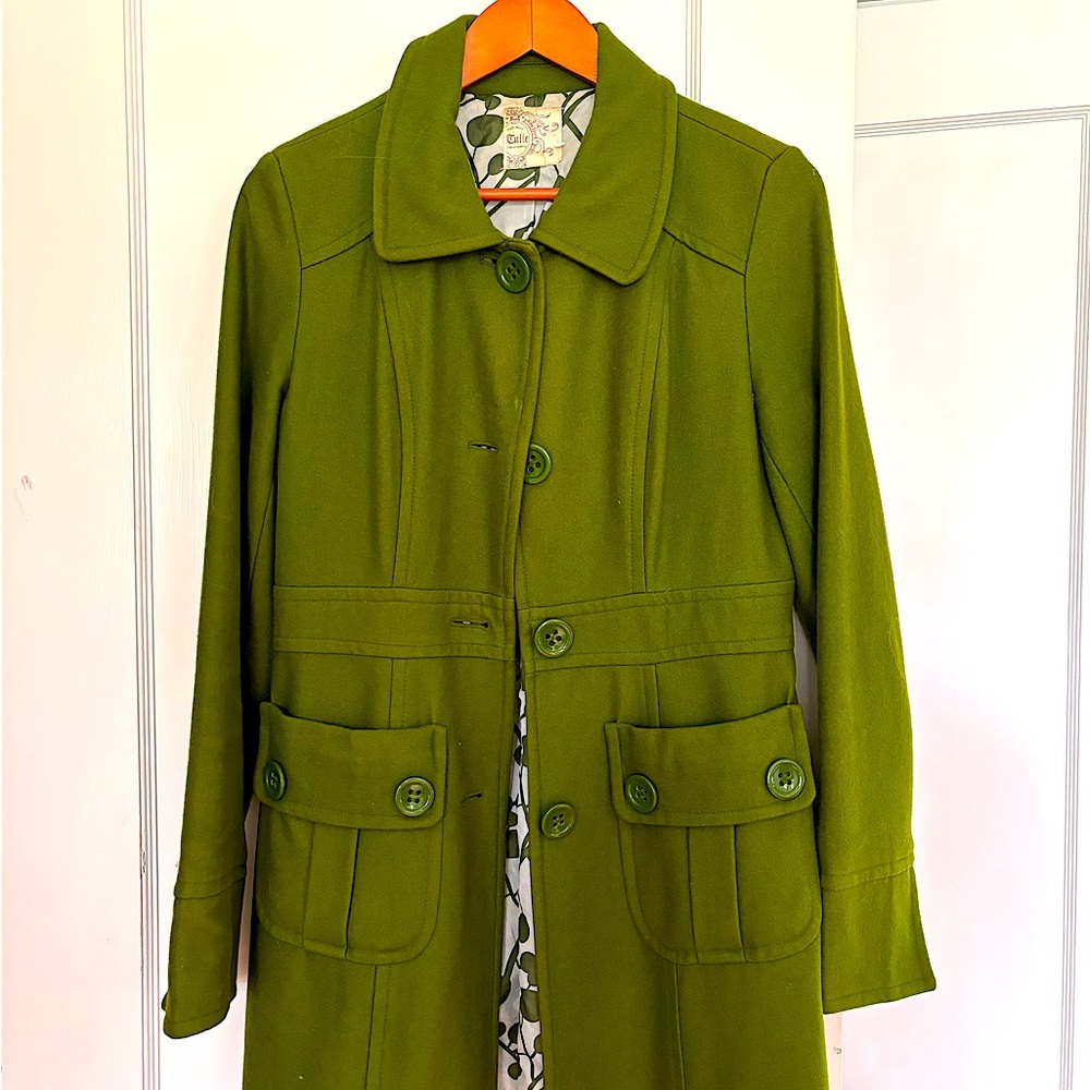 Tulle green wool/viscose and polyester lined coat